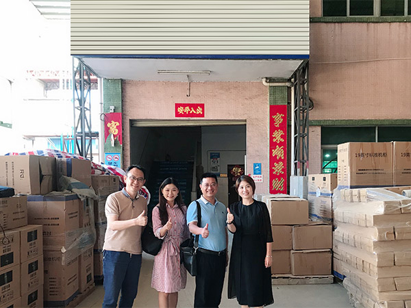 精致公司共生顧問(wèn)參觀工廠