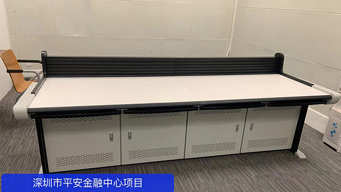 精致工作臺(tái)助力深圳市平安金融中心項(xiàng)目高效辦公